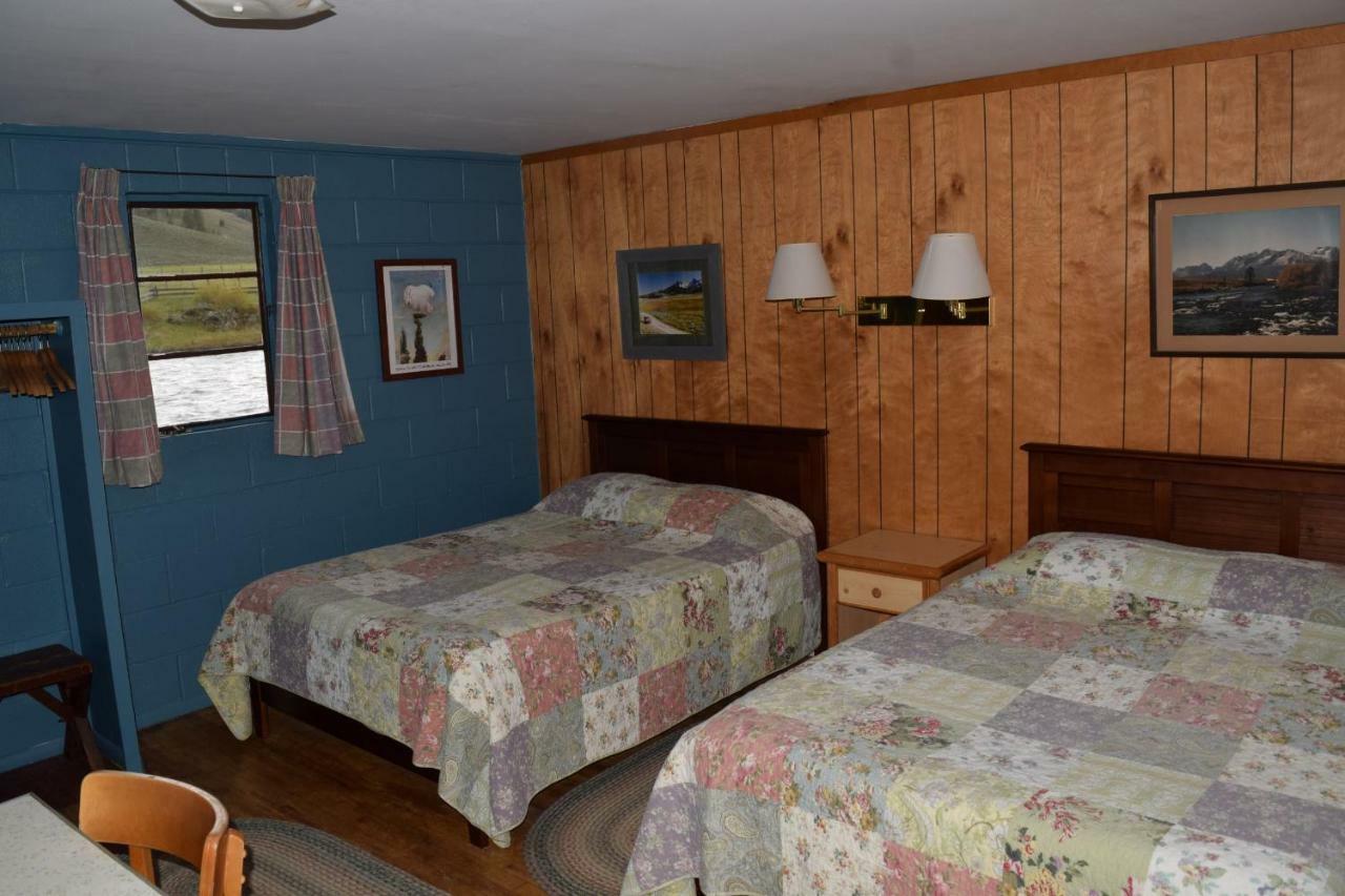 Hôtel Redwood Cabins à Stanley Extérieur photo